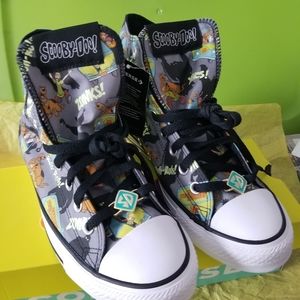 Converse glow in the dark scooby doo